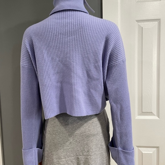 Andamane Hanya Cropped Turtleneck Sweater - Picture 7 of 12